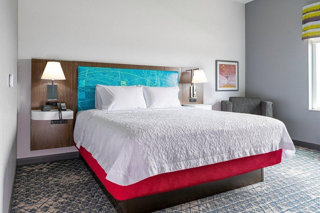 Hampton Inn Колумбус Экстерьер фото
